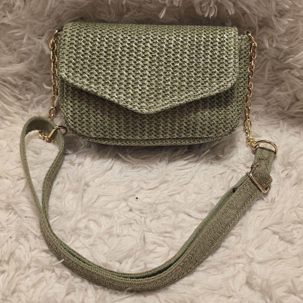 Elegant Green Woven Crossbody Bag